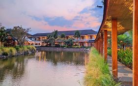 Villa Rancabango Hotel & Resort Garut